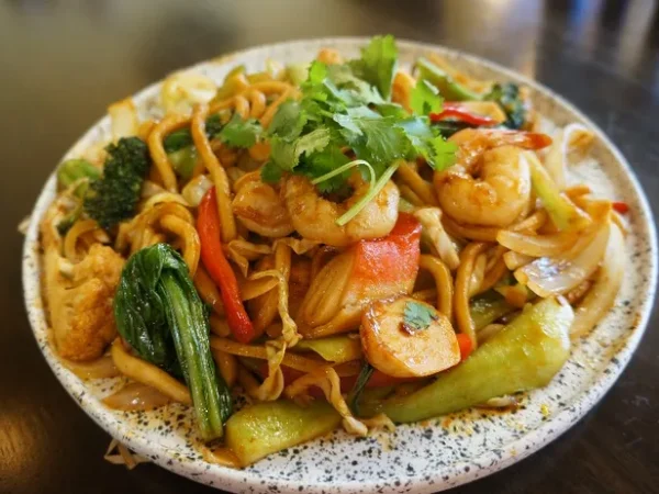 Stir-fried Udon with vegetable